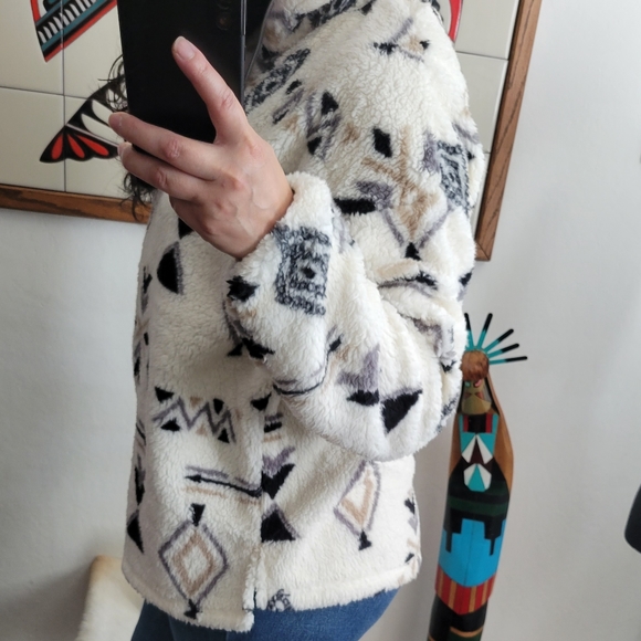 LAST 1 CAMPER Soft Tribal Quarter Zip Pullover - Picture 6 of 15